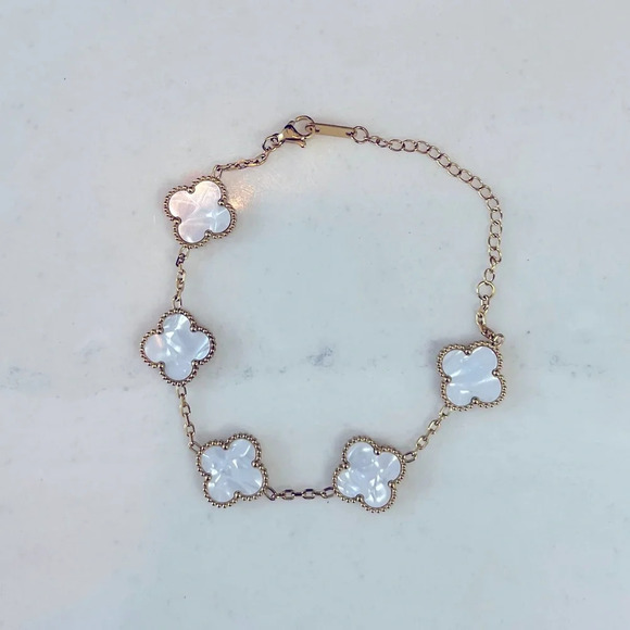 Four Leaf Clover Stainless Steel Bracelet Gold With Faux Mother Of Pearl - Picture 3 of 12